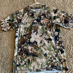 Sitka light crew tee